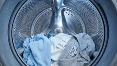 Što je skriveno u novoj odjeći iz trgovine i zašto je ključno oprati je prije prve upotrebe